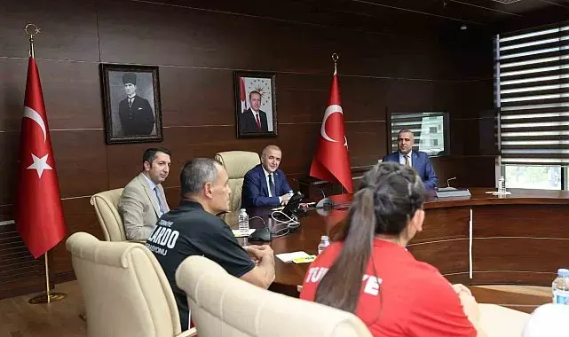 Türkiye şampiyonlarına Vali Hatipoğlu'ndan tebrik