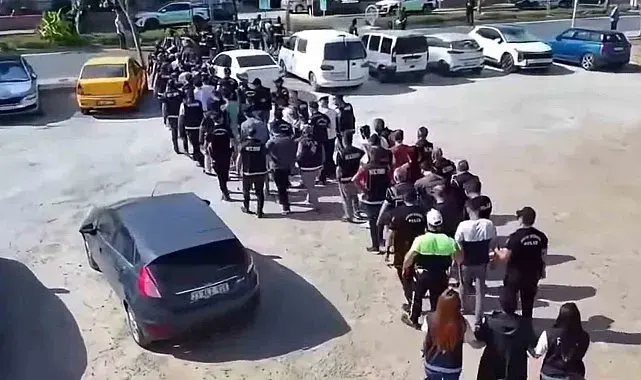 Sahte internet sitesi ile vize başvurusunda bulunan vatandaşları dolandıran şebeke çökertildi