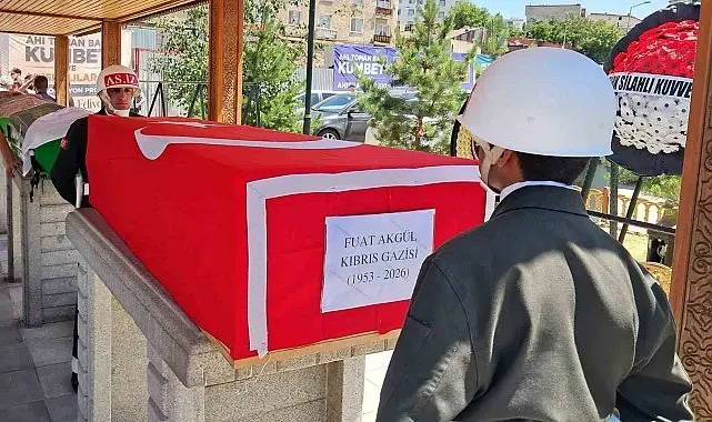 Kıbrıs Gazisi Fuat Akgül son yolculuğuna uğurlandı