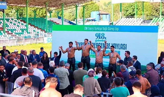 Aybastı Perşembe Yaylası Güreşleri'nde başpehlivan Erkan Taş oldu