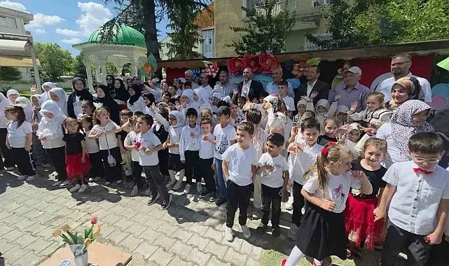 Kütahya Selimiye Kur'an Kursu'nda Çocuk Şenliği coşkusu