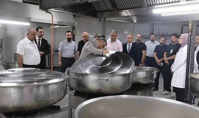 ADÜ Rektörü Kent, merkez yemekhanesinde incelemelerde bulundu