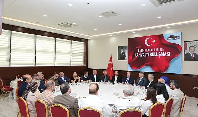 Vali Hatipoğlu gazetecilerle bir araya geldi
