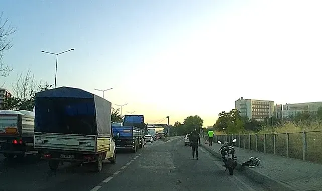 Motosikletten düşen kadın sürücü yaralandı
