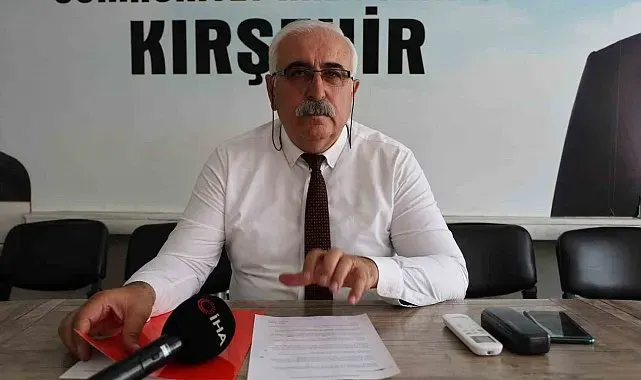 CHP Kırşehir İl Başkanı Tanrıbuyurdu: "Parti binasından poster götürmek ayıptır"