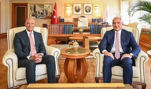 Bakan Ersoy, ABD'nin Ankara Büyükelçisi Tom Barrack'ı ağırladı