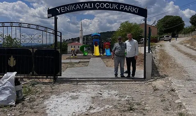 Boyabat'ta köy çocuklarına yeni oyun parkı