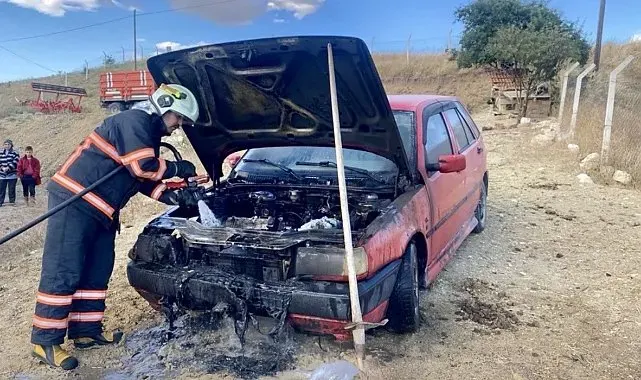 Çankırı'da park halindeki otomobilde çıkan yangın söndürüldü