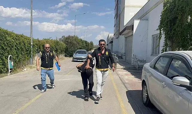 Adana'da 3 kişiyi öldüren katil zanlısı adliyeye sevk edildi