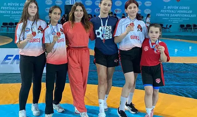 Köyceğizli güreşçiler Türkiye Şampiyonası'ndan 5 madalya ile döndü