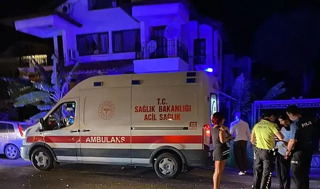 Ayvalık'ta motosiklet ile otomobil çarpıştı: 1 ağır yaralı
