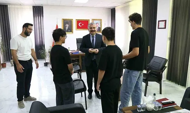 Eskişehir'de çocuk evleri sitesi sakinlerinden anlamlı aşure etkinliği