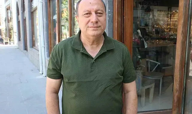 Diyarbakır'da sıcak havalar esnafı da vurdu: Kentte kepenkler öğleden sonra açılıyor