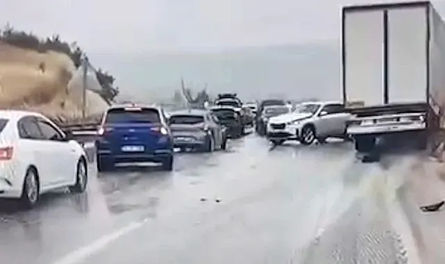 Kastamonu'da zincirleme trafik kazası kamerada