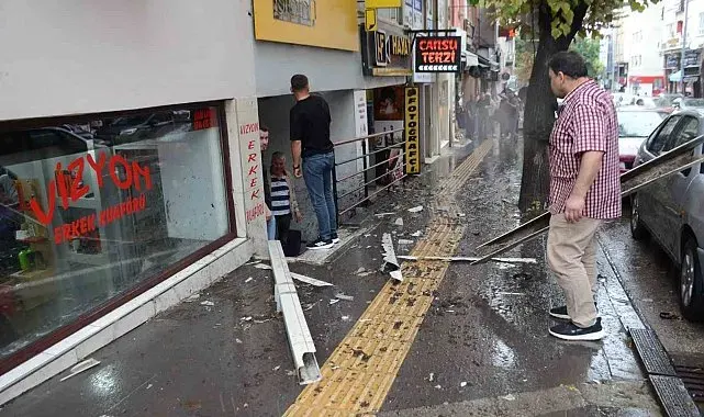 4'üncü kattan aşağı düştü, şans eseri ölen ya da yaralanan olmadı