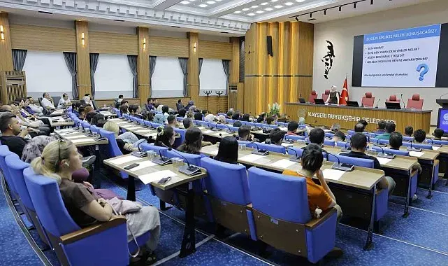 Büyükşehir'den 'Nesilden Nesil'e Geleceğin İnşası Aile' konulu kurum içi eğitim