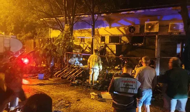 Avşa Adası'nda depoda çıkan yangın söndürüldü