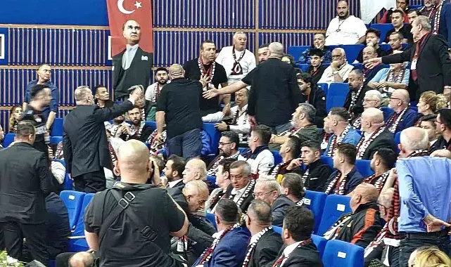 Gençlerbirliği Olağanüstü Genel Kurulu'nda gerginlik