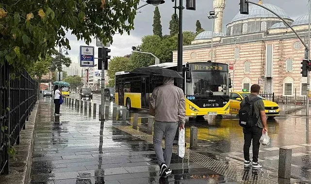 Beşiktaş'ta sağanak etkili oluyor