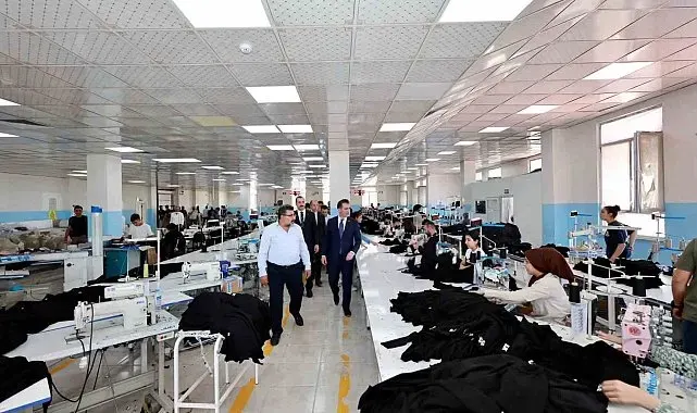 Bitlis Valisi Karakaya Güroymak'ta incelemelerde bulundu