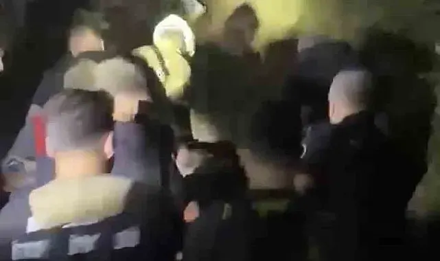 Patikadan yamaca düşerek mahsur kalan bir kişi, itfaiye tarafından kurtarıldı