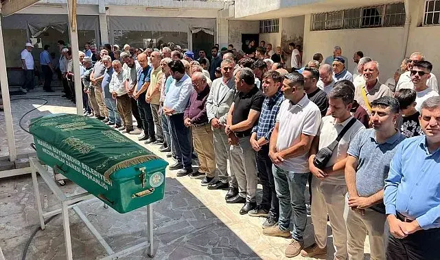 Manisa'daki feci kazada hayatını kaybeden 2 kişi defnedildi