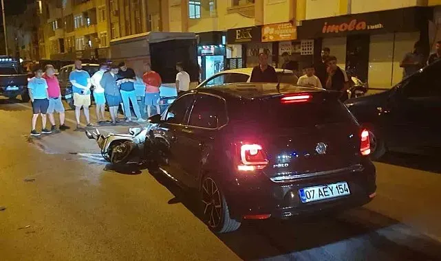 Antalya'da otomobil ile motosikletin çarpıştığı kazada 1 kişi yaralandı