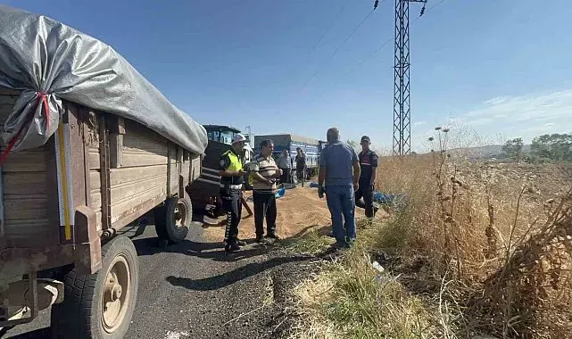 Lastiğini onarmaya çalıştığı römork üzerine devrildi, arkadaşının "çabuk kaç" diye bağırışı yetmedi