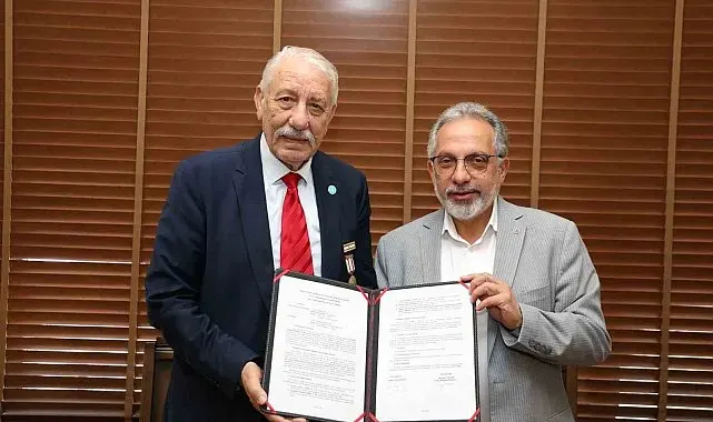 KKTC Aksakalı Öksüzoğlu'ndan Talas Belediyesine anlamlı emanet