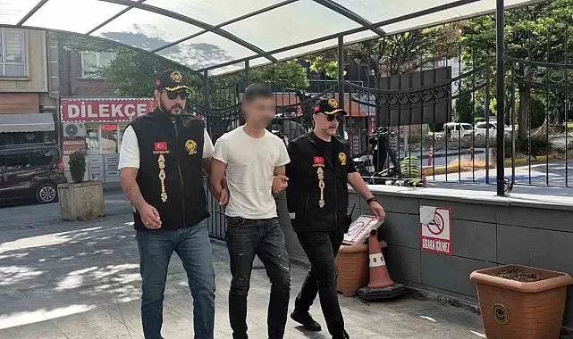 Eskişehir'de 3 kişiyi silahla yaralayan zanlı adliyeye sevk edildi