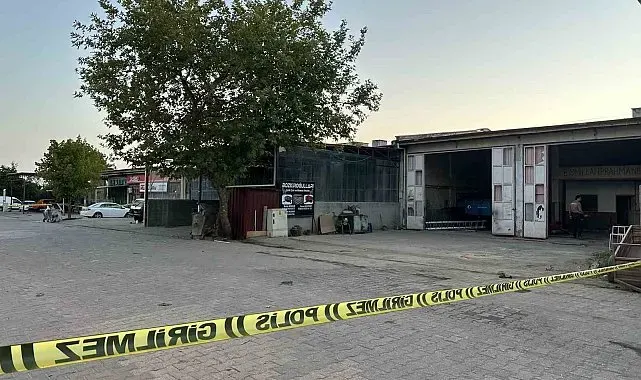 Uşak'ta iki esnaf arasındaki tartışma silahlı kavgaya dönüştü: 13 yaralı