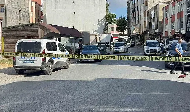 Esenyurt'ta kanlı pusu: 2 kişi silahla vuruldu