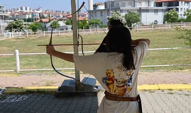 Uşak Belediyesi yaz spor okullarında eğlenceli aktiviteler sürüyor
