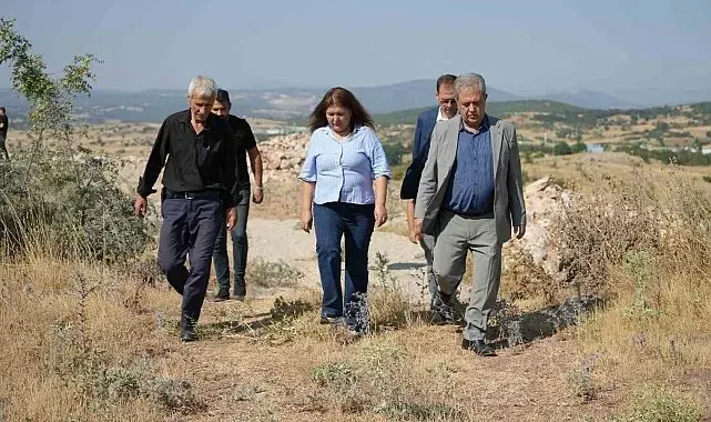 Ahmet Akın Naipli'de ki çiftçileri sevindirdi