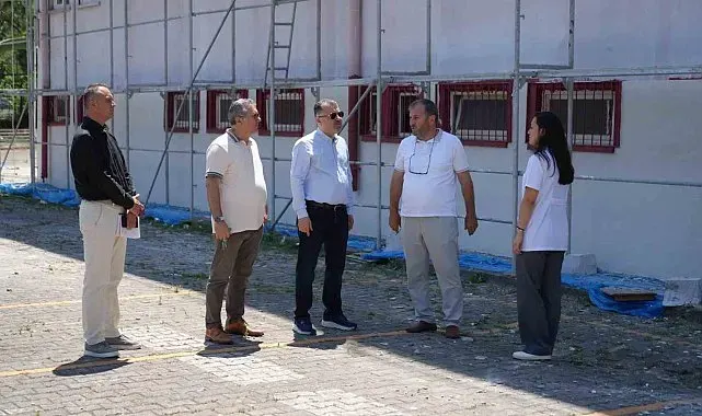 Rektör Kırışık Tıp Fakültesi Ek Hizmet Binası'nda incelemelerde bulundu