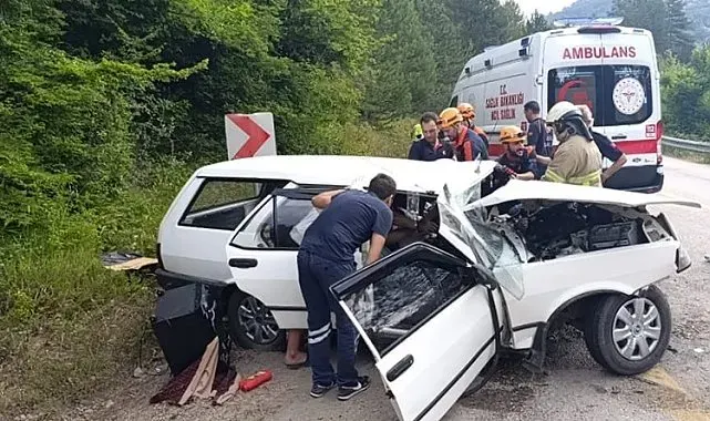 Kontrolden çıkan tırın dorsesi faciaya neden oldu: 1 ölü 2 yaralı