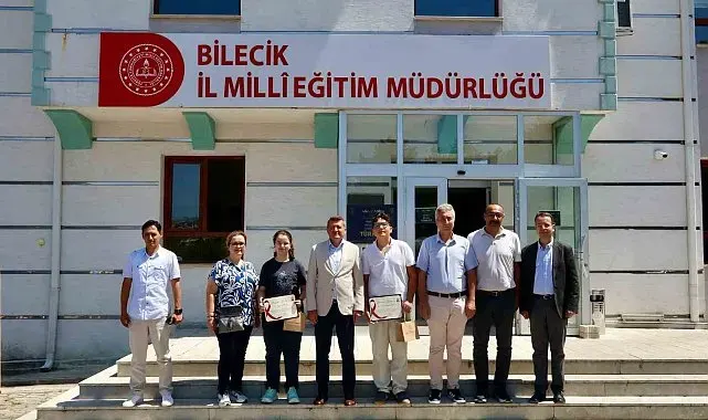 LGS'de dereceye giren öğrenciler ödüllendirildi