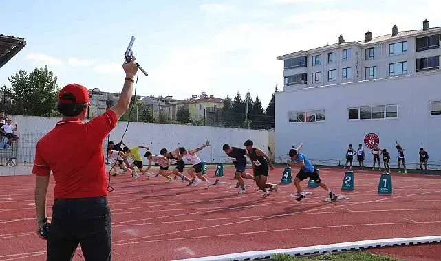 Naili Moran Yaş Grupları Atletizm Yarışmaları Kütahya'da tamamlandı