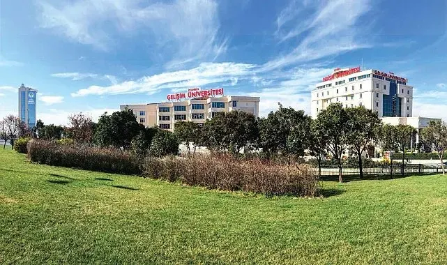 Üniversite adaylarına tercih döneminde burs ve danışmanlık desteği