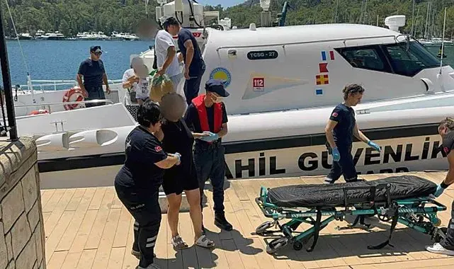 Sahil Güvenlik, gezi teknesi ve ticari yattan iki kişiyi tıbbi tahliye gerçekleştirdi