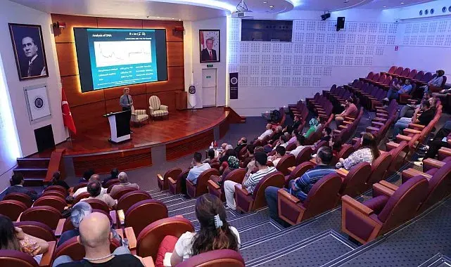Prof. Nicholas A. Kotov Atatürk Üniversitesinde konferans düzenledi