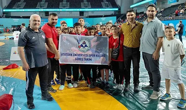 Atatürk Üniversitesi spor kulübünden güreşte Türkiye şampiyonluğu gururu