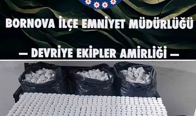 'Dur' ihtarına uymayıp kaçan araçtan on binlerce uyuşturucu hap çıktı