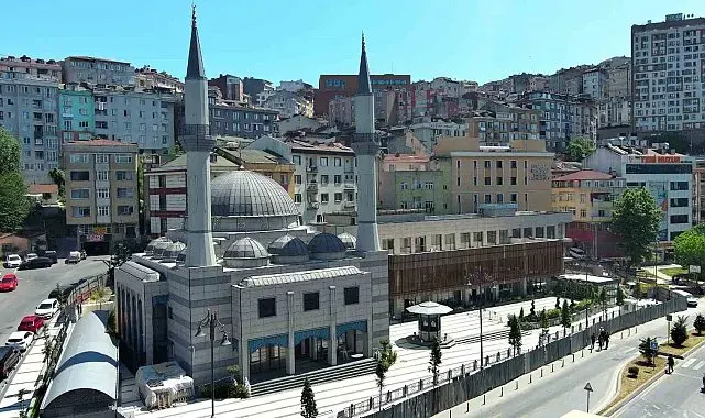 Kağıthane'de Ayazma Camii ve Külliyesi açılış için gün sayıyor