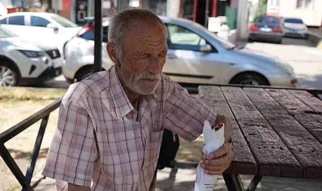 34 yıldır su içemeyen yaşlı adam, 10 gündür yemek de yiyemiyor