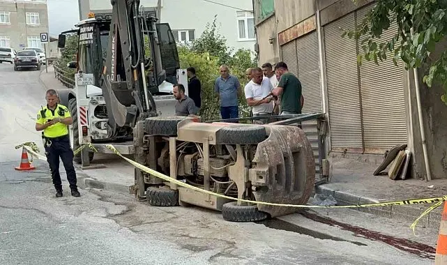 Forklift rampa aşağı inerken devrildi: 1'i ağır 2 yaralı