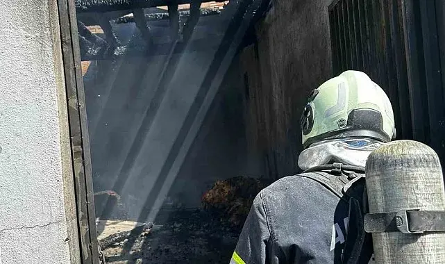 Ambar ve çatı yangını korkuttu