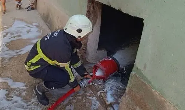 Kırıkhan'da odunluk yangını