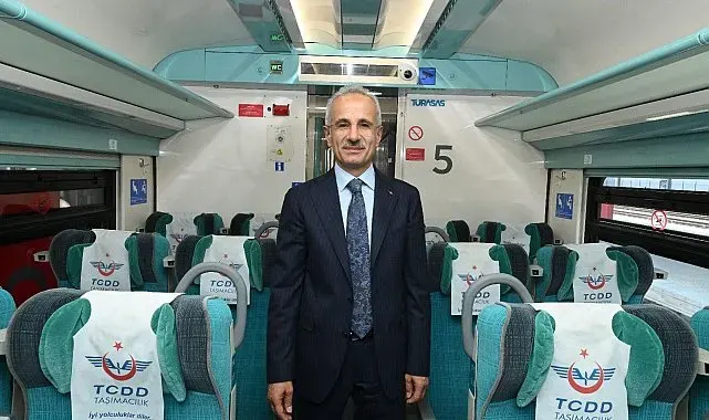 Bakan Uraloğlu: "Milli Elektrikli Tren Setlerimizi devreye alıyoruz"