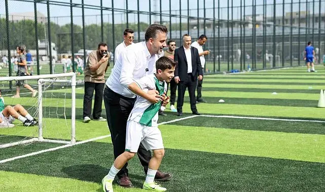 Büyükşehir'den Bursaspor'un geleceğine yatırım